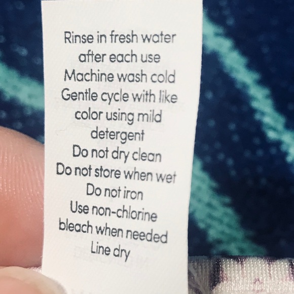 ATHLETA Ladder Front Medium Rise Bottom - Picture 7 of 8